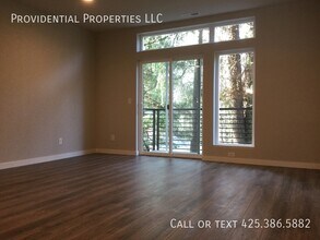 1571 139th Ln NE in Bellevue, WA - Building Photo - Building Photo