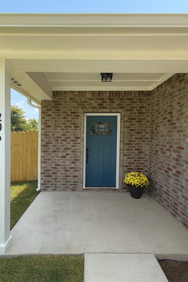 204 Alma St in Longview, TX - Building Photo - Building Photo