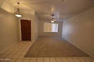 2107 W El Alba Way in Chandler, AZ - Foto de edificio - Building Photo