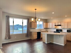 10322 17th St in Greeley, CO - Building Photo