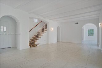 4607 Meridian Ave in Miami Beach, FL - Building Photo - Building Photo
