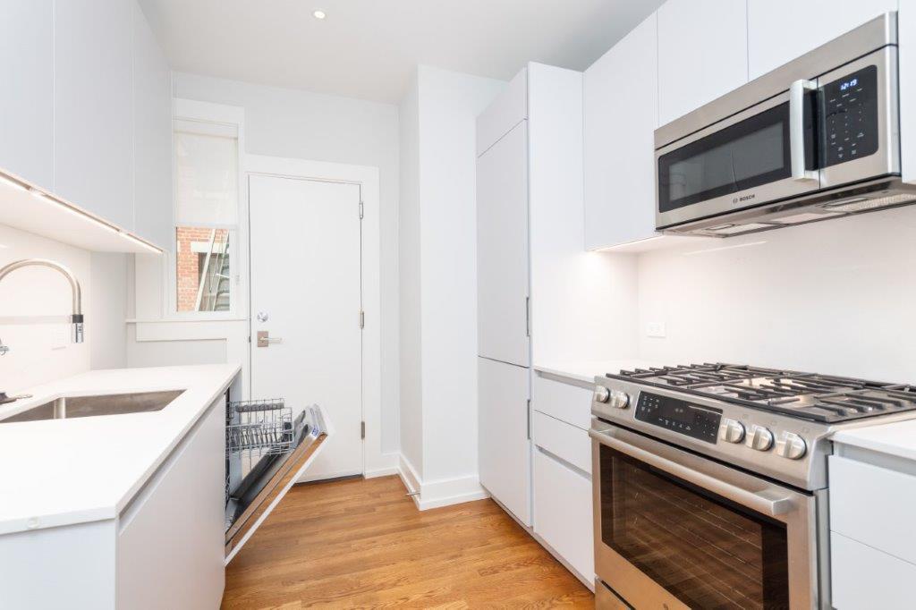 17 Forest St in Cambridge, MA - Building Photo