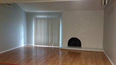 1441 W Norwich Ave in Fresno, CA - Building Photo - Building Photo