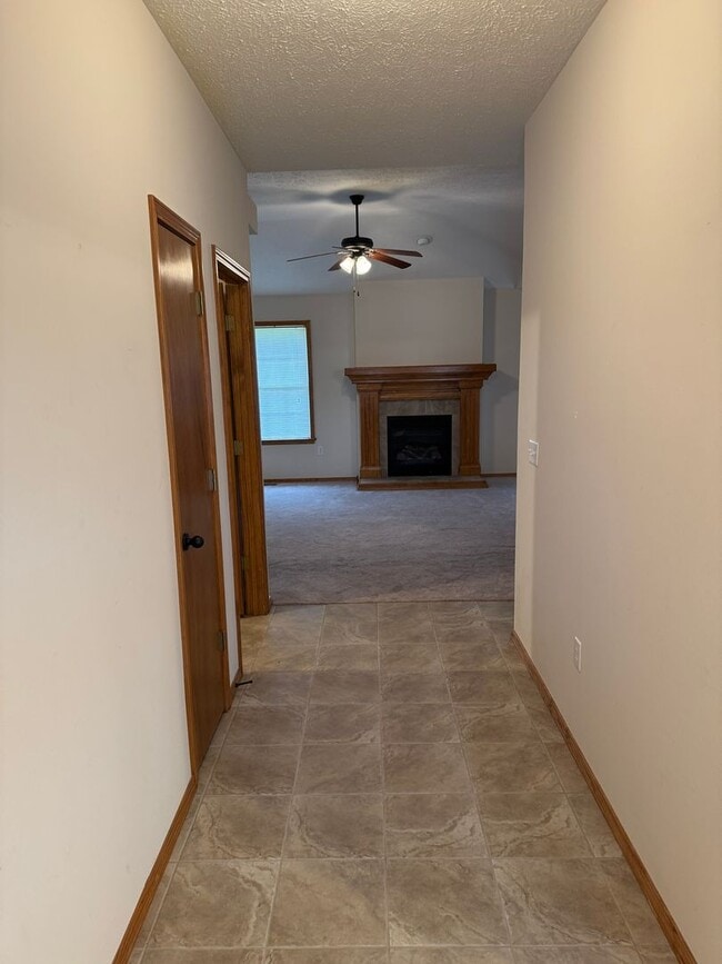 866 W Sole Dr in Nixa, MO - Building Photo - Building Photo