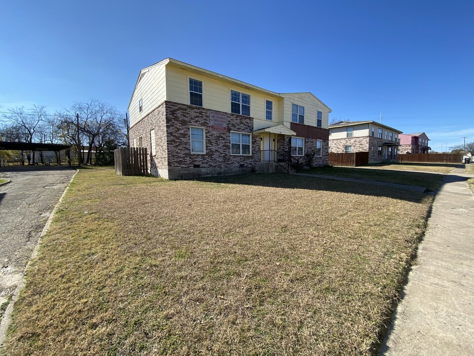 807 Sissom Rd in Killeen, TX - Building Photo