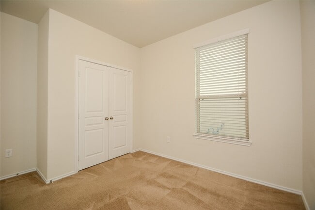 property at 4414 Iron Horse Dr