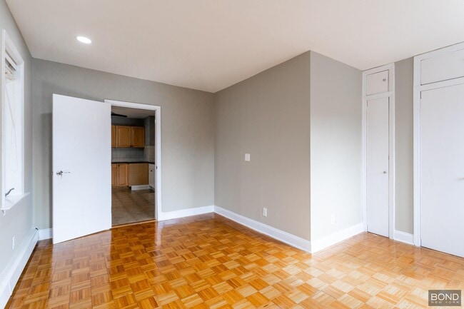 59-69-69 58th Rd in Queens, NY - Building Photo - Building Photo