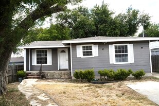 1310 Sutton Dr, Unit 1 in San Antonio, TX - Building Photo