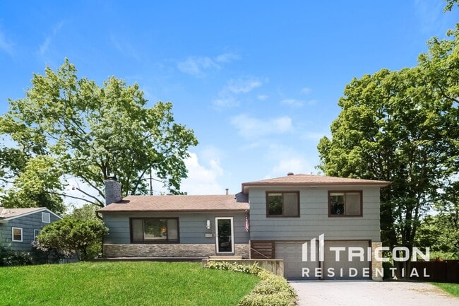 property at 10130 Reeds Rd