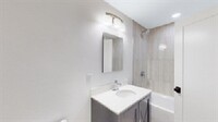 440 E 8th St, Unit 310 in Boston, MA - Building Photo - Building Photo