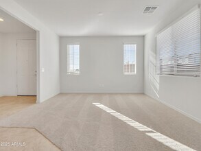 16456 W Whispering Wind Dr in Surprise, AZ - Building Photo - Building Photo