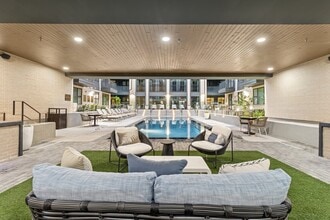 The Brentwood in Austin, TX - Foto de edificio - Building Photo