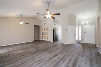 1431 E Hearne Way in Gilbert, AZ - Building Photo - Building Photo