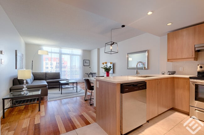 2700 Rue Rufus-Rockhead