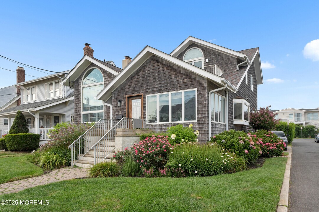 11 Garfield Terrace in Long Branch, NJ - Building Photo