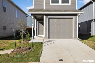 12153 Steeplechase Dr in Aubrey, TX - Building Photo - Building Photo