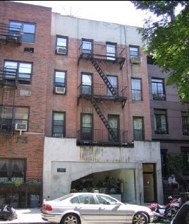 209 E 76th St in New York, NY - Building Photo