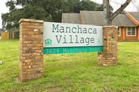 Manchaca Village in Austin, TX - Foto de edificio - Building Photo