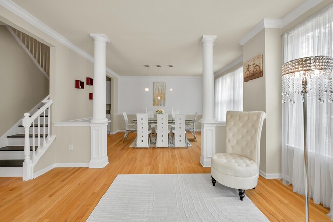 property at 8 Cambridge Dr