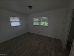 2708 Broadway in Ft. Myers, FL - Building Photo - Building Photo