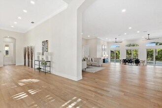 1707 Caribbean Dr in Sarasota, FL - Building Photo - Building Photo