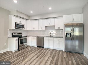 640 Lincoln Hwy-Unit -2 in Fairless Hills, PA - Building Photo - Building Photo