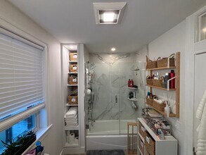 623 Fitzwater St, Unit 301 in Philadelphia, PA - Foto de edificio - Building Photo