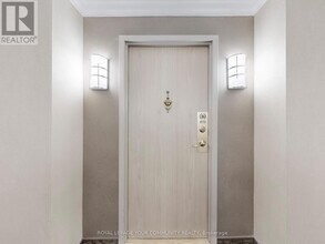 30 Harding Blvd W in Richmond Hill, ON - Building Photo - Building Photo