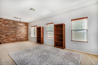 939 E Sourwood Dr in Gilbert, AZ - Building Photo - Building Photo