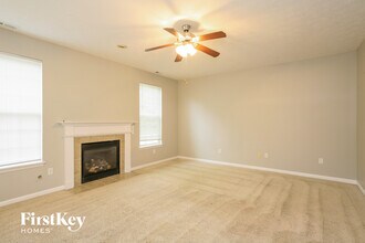 13858 Ellsworth Ln in Fishers, IN - Building Photo - Building Photo