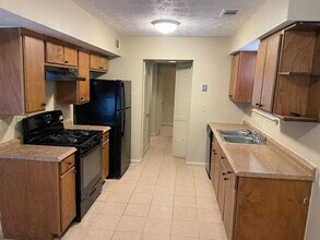 333 Riverbrook Trail in Riverdale, GA - Building Photo - Building Photo