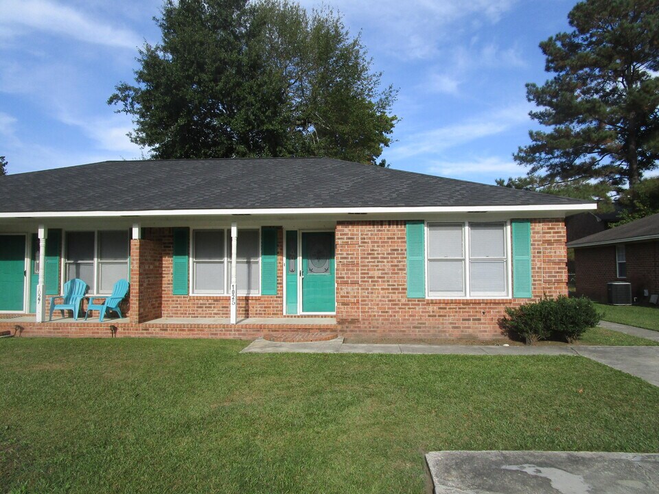 1025 Jessamine Trail in Sumter, SC - Building Photo