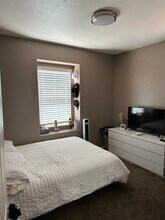 217 Overleaf Way in San Jacinto, CA - Foto de edificio - Building Photo