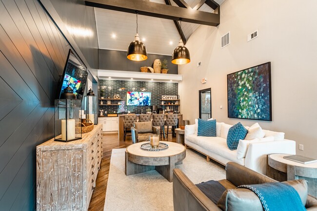 Pointe Grand Panama City