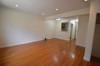 40 Gardner St, Unit 23 in Boston, MA - Building Photo - Building Photo