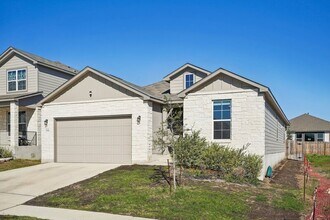 7041 Hayes Horizon in Live Oak, TX - Building Photo - Building Photo