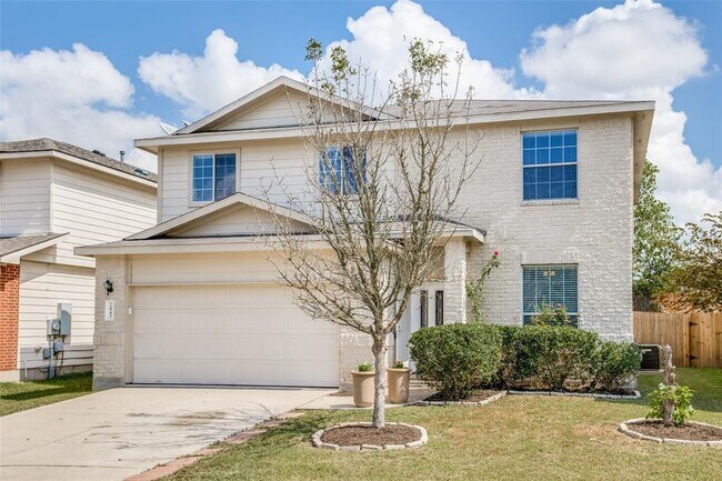 2443 Green Meadows Ln in Buda, TX - Building Photo - Building Photo