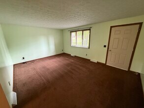 1208 Carnwise St SW, Unit 1208 in Canton, OH - Building Photo - Building Photo