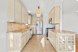 4034 Harwood Dr in Sugar Land, TX - Building Photo - Building Photo