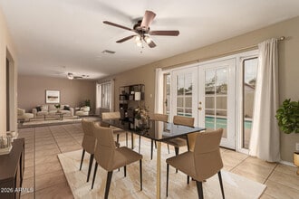 3613 S Kenneth Pl in Tempe, AZ - Building Photo - Building Photo