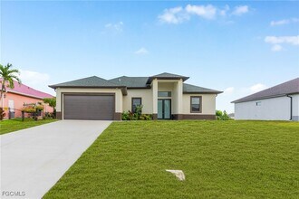 2511 NW 25th St in Cape Coral, FL - Building Photo - Building Photo