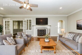 106 25th Ave NE in St. Petersburg, FL - Building Photo - Building Photo