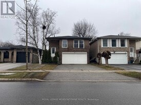 513 Beaver Ct in Milton, ON - Building Photo