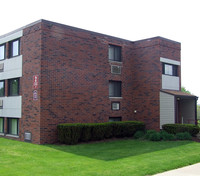 Maple Ridge Apartments in Lower Burrell, PA - Foto de edificio - Building Photo