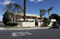 La Bonita Vida in Palm Desert, CA - Foto de edificio - Building Photo