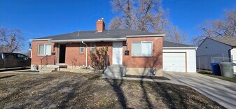 1388 Glenrose Dr S in Salt Lake City, UT - Building Photo
