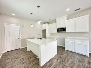 1412 Vani Dr, Unit 3 in Weslaco, TX - Foto de edificio - Building Photo