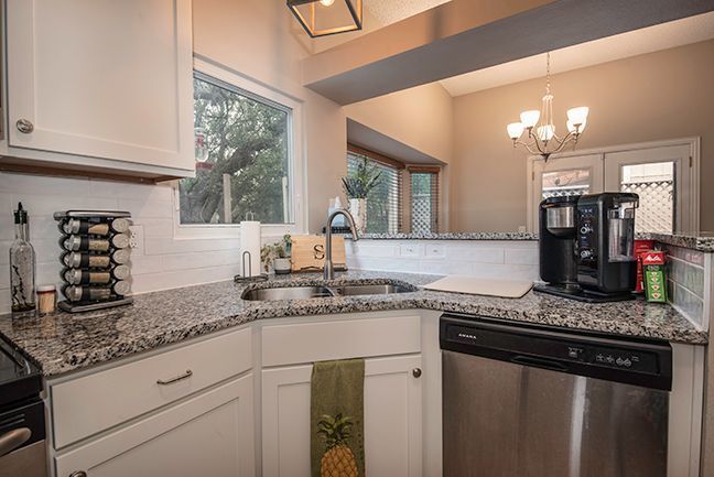 16807 Cedar Tree Way in San Antonio, TX - Foto de edificio - Building Photo