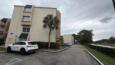 7725 SW 86th St in Miami, FL - Building Photo - Building Photo