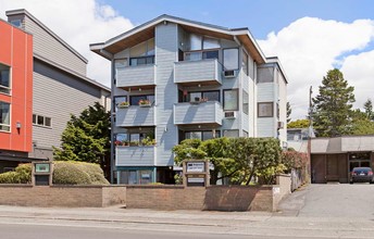 Seaview Park in Seattle, WA - Building Photo - Building Photo